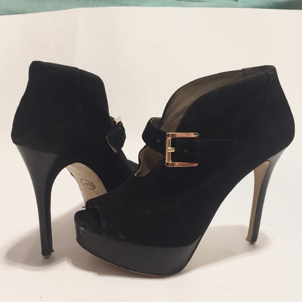 Michael Kors pump heels 7.5
